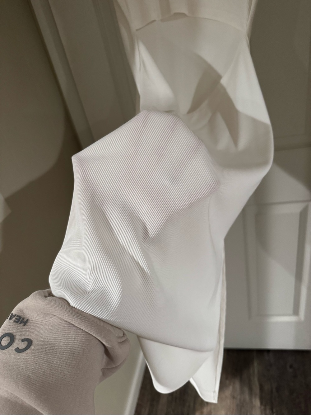 Sleeveless White Ribbed Midi Dress with Cutout and Side Slit - Picture 4 of 5